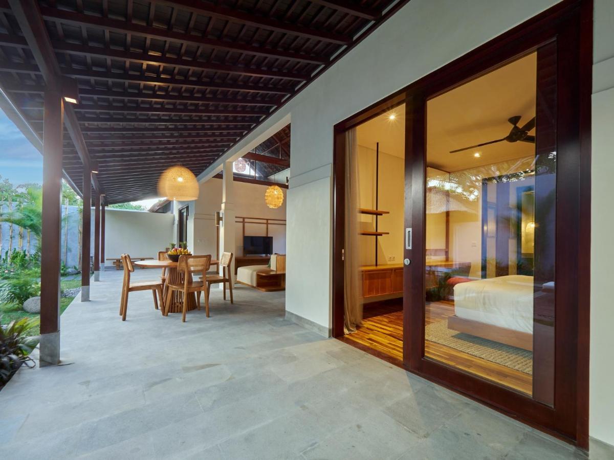 Bumbak Park Villas Canggu Exterior foto
