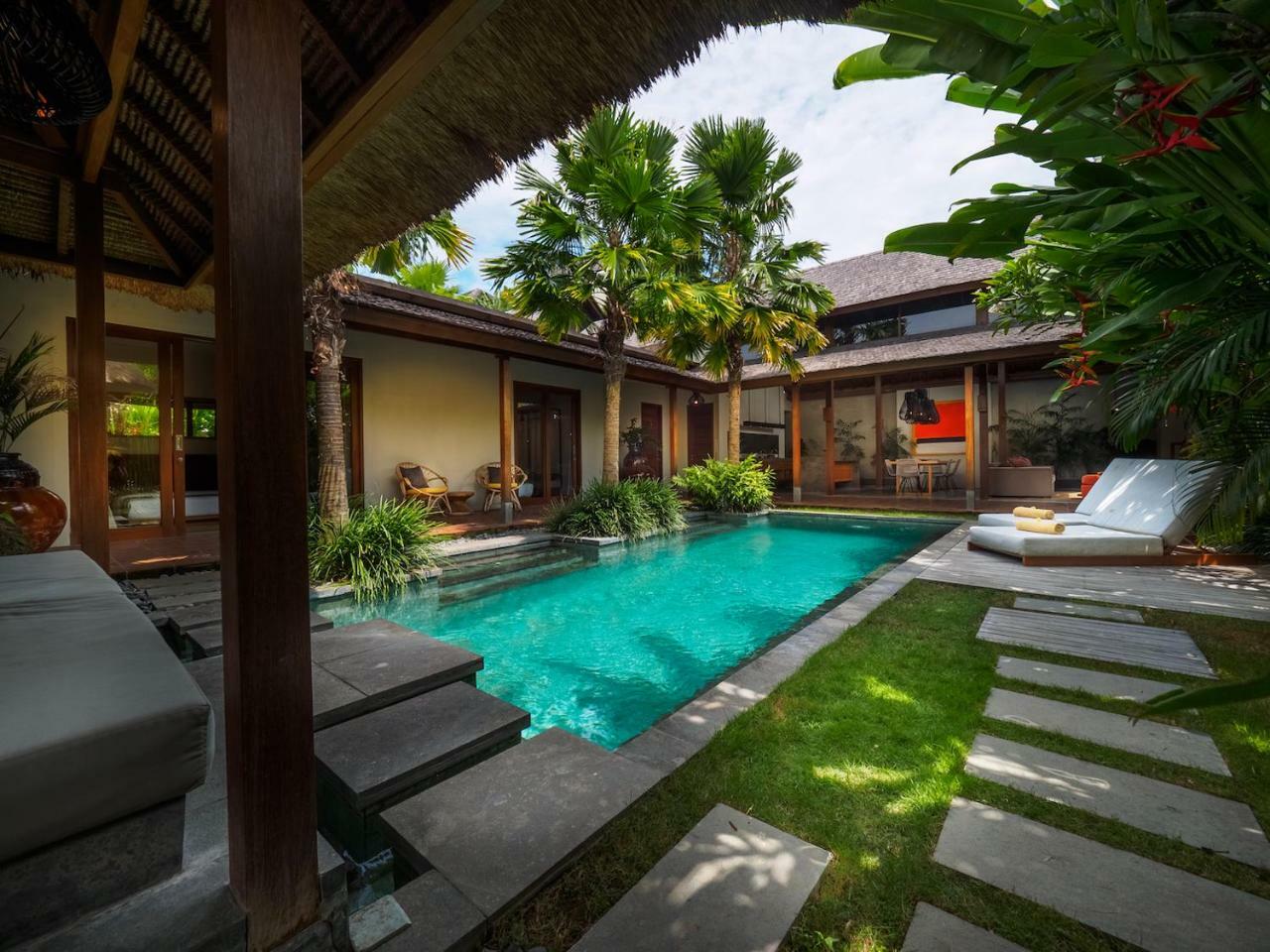 Bumbak Park Villas Canggu Exterior foto